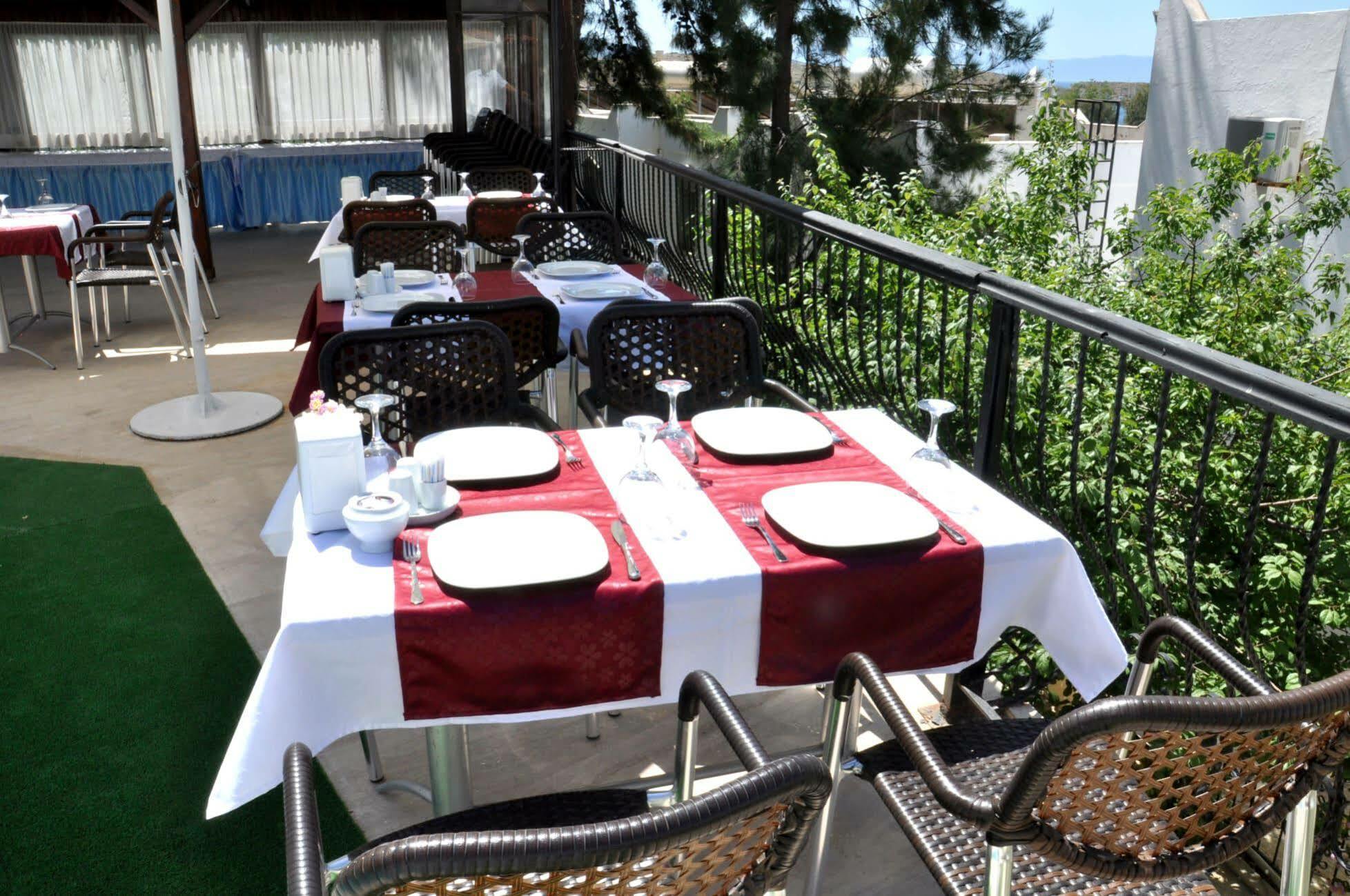 Gloriatibi Jarra Hotel 검벳 외부 사진