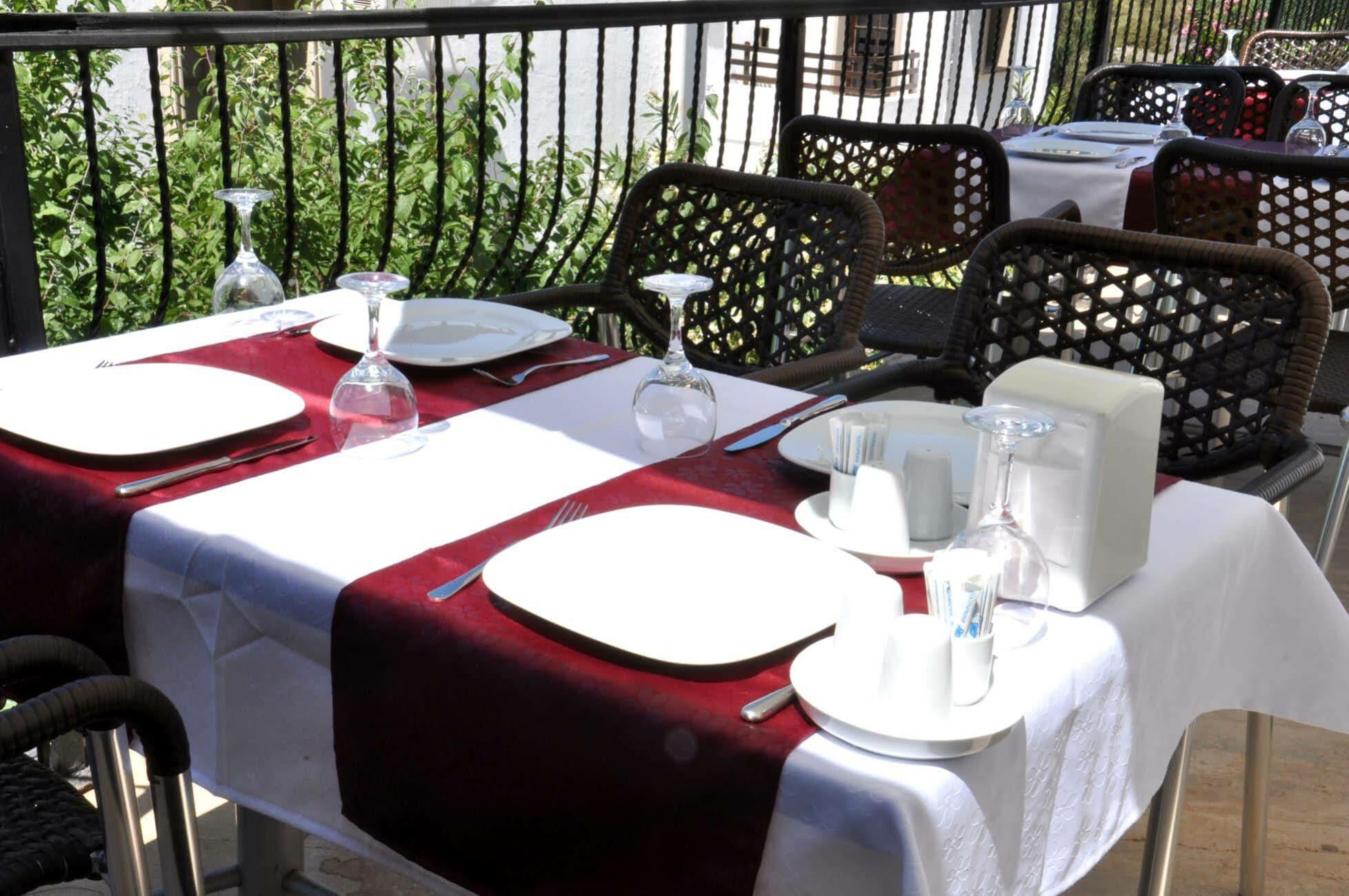 Gloriatibi Jarra Hotel 검벳 외부 사진